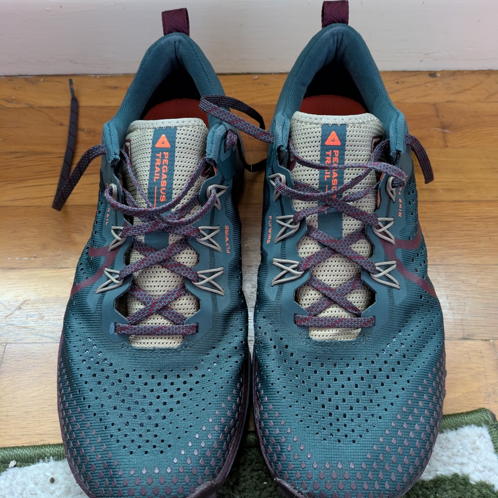 Nike Pegasus Trail 4 Running Shoes Size 10.5